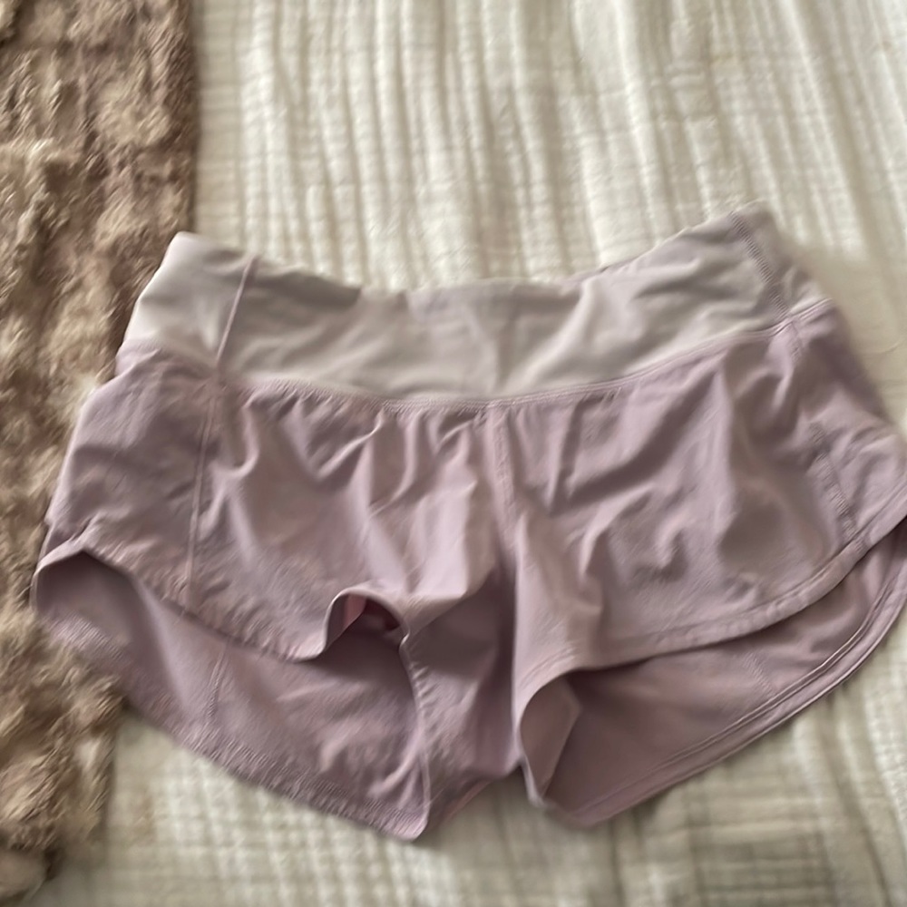 Lulu shorts lilac